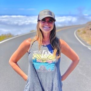 Meet your Posher, Adena